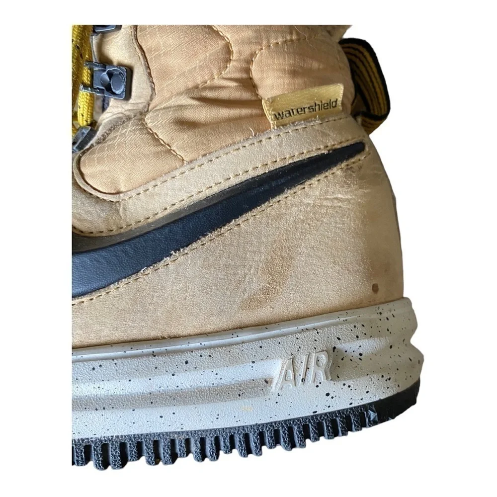 water Shield Nike boot Size 6.5y - Nike Lunar Force 1 Duckboot Metallic Gold